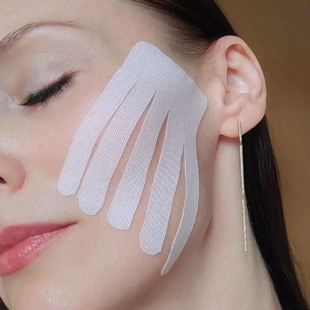 Kinesio Taping Lifting Adhesive Tape Anti-Wrinkle Patches for the Face